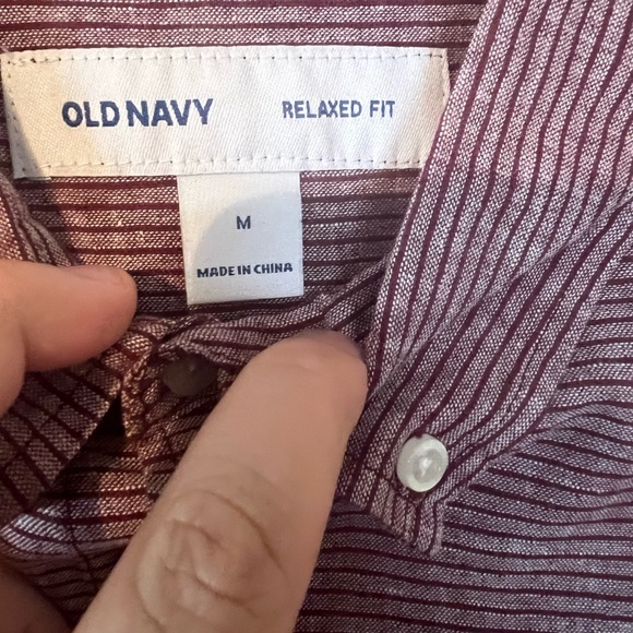 BRAND NEW | Men’s Old Navy Short Sleeve Button Down (Size Medium) - Picture 2 of 3